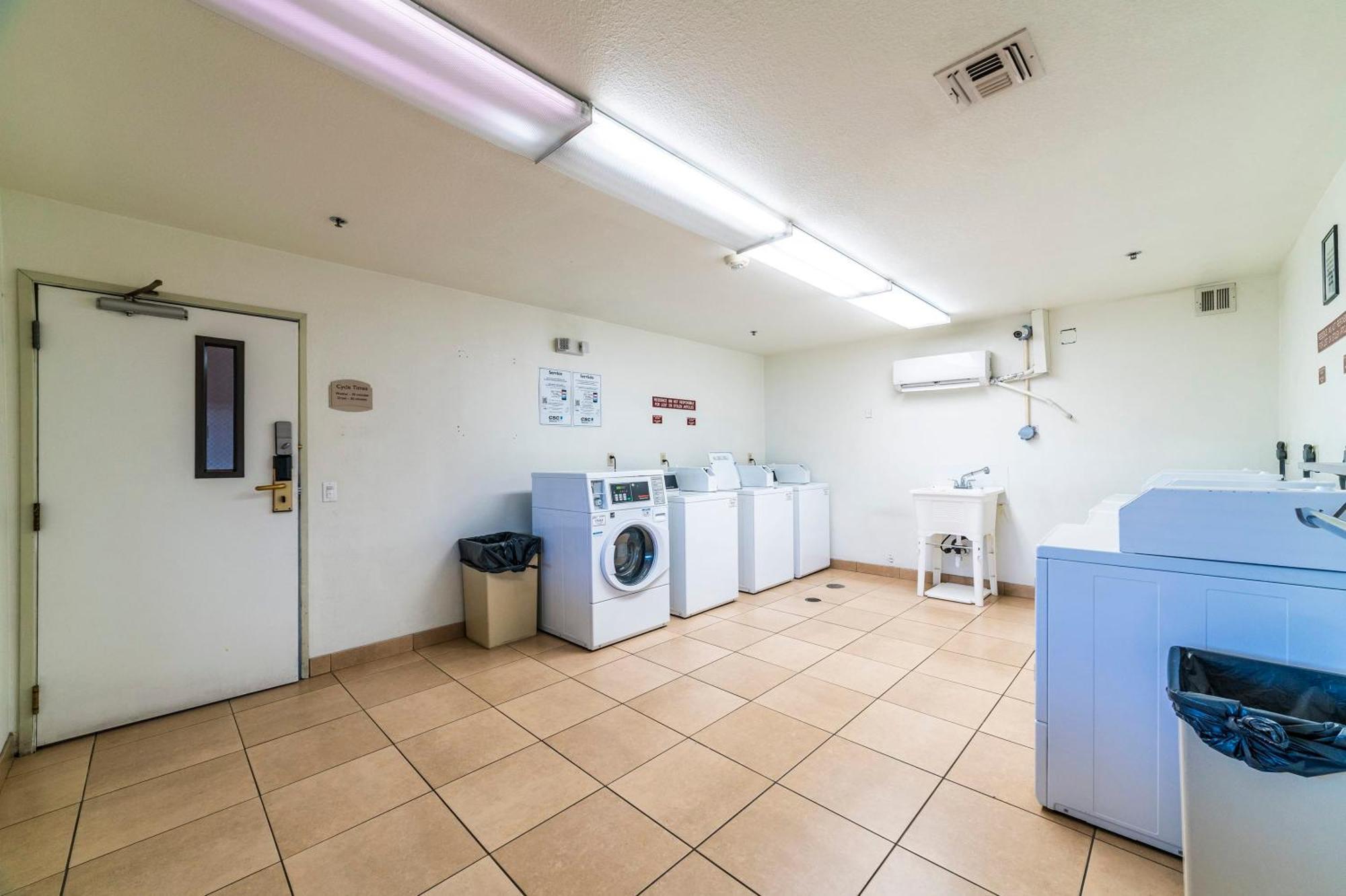 Apartemen Metro Phx 1bedroom